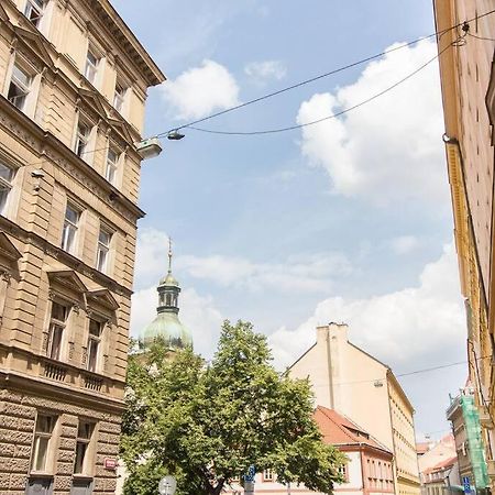 Appartamento Studio In The Historic Center Praga Esterno foto