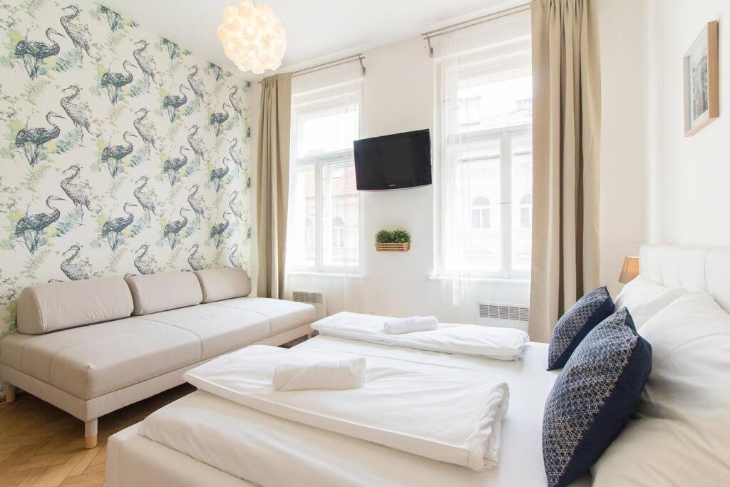 Appartamento Studio In The Historic Center Praga Esterno foto